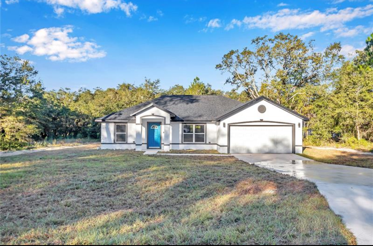 Central Florida New Build with Blue Door